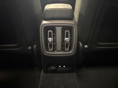 Used 2023 Volvo XC40 Recharge Ultimate w/ Protection Package Premier AWD/4WD image 16