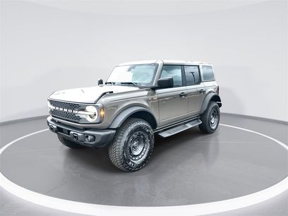 New 2025 Ford Bronco Badlands w/ Sasquatch Package