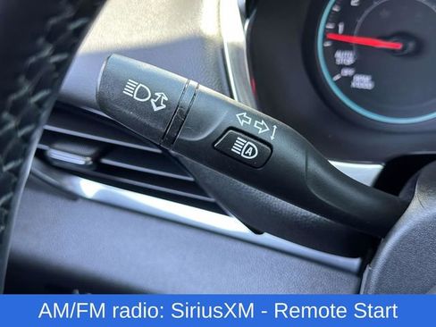 Used 2023 Chevrolet Traverse LT FWD image 11