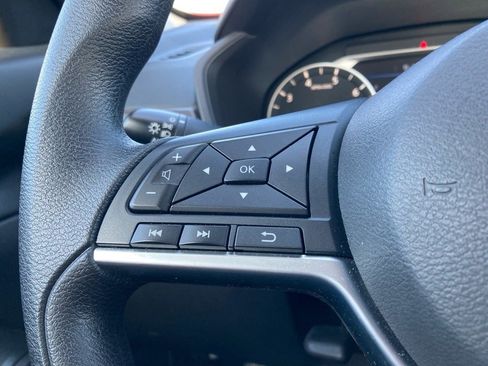 Used 2025 Nissan Altima 2.5 SV image 13