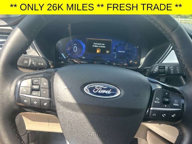 Used 2022 Ford Escape Titanium w/ Class II Trailer Tow Package AWD/4WD image 22