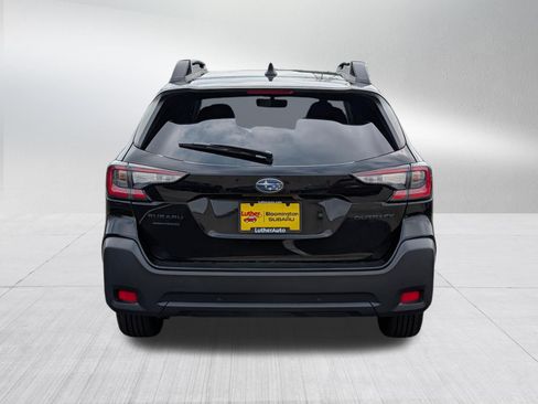Used 2025 Subaru Outback Onyx Edition AWD/4WD image 6