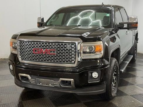Used 2015 GMC Sierra 1500 Denali w/ Driver Alert Package image 5