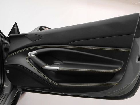 Used 2022 Ferrari F8 Tributo Base image 33