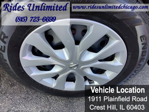 Used 2016 Nissan Rogue S AWD/4WD image 40
