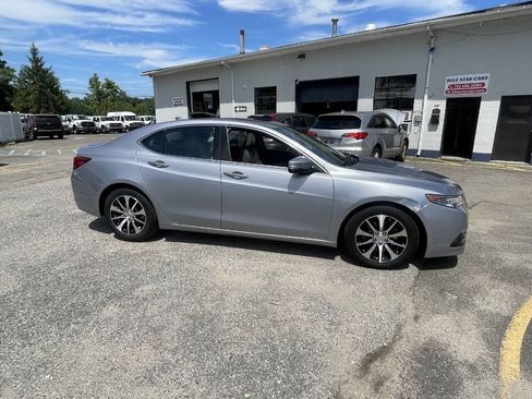 Used 2016 Acura TLX w/ Technology Package FWD image 11