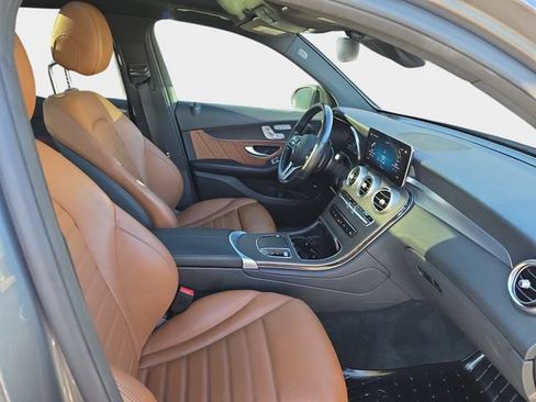 Used 2022 Mercedes-Benz GLC 300 4MATIC image 12