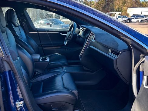 Used 2017 Tesla Model S 90D image 24