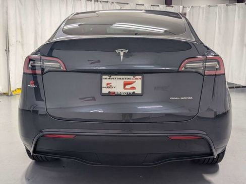 Used 2024 Tesla Model Y Long Range image 25