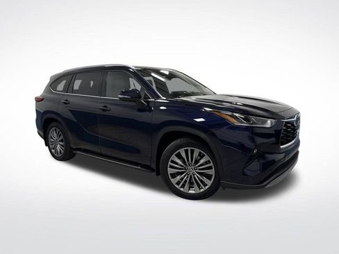 Used 2021 Toyota Highlander Platinum image 43