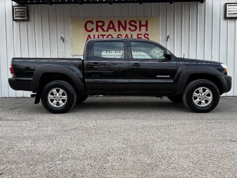 Used 2010 Toyota Tacoma PreRunner image 36