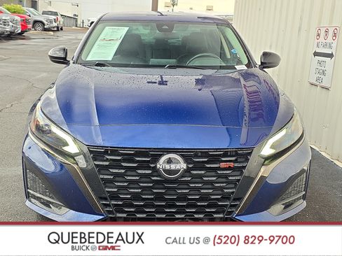 Used 2023 Nissan Altima 2.5 SR FWD image 2