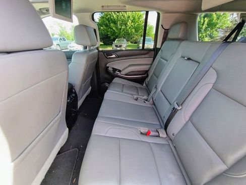 Used 2019 Chevrolet Suburban LT AWD/4WD image 19