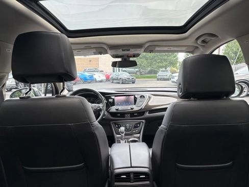 Used 2020 Buick Envision Essence FWD image 8