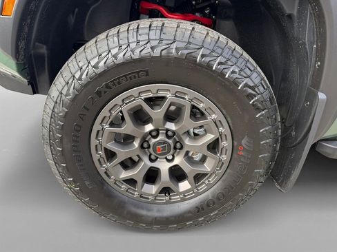 New 2026 Nissan Frontier PRO-4X w/ Pro-4x Convenience Package image 36