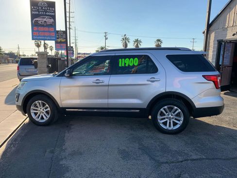 Used 2016 Ford Explorer XLT image 18