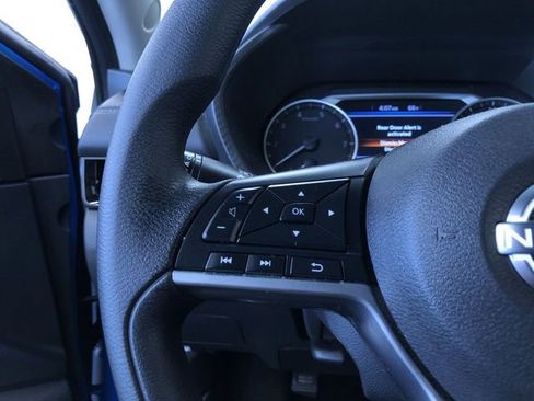 Used 2025 Nissan Sentra SV FWD image 25