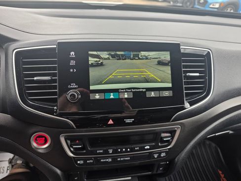 Certified 2022 Honda Passport TrailSport image 17