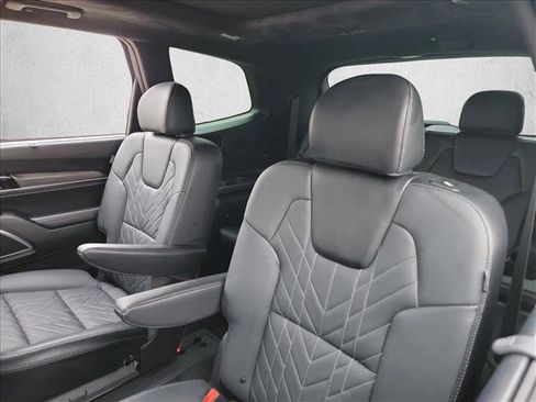 Used 2025 Kia Telluride SX Prestige X-Line image 14