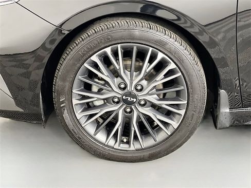 Used 2023 Kia Forte GT-Line w/ GT-Line Premium Package image 28