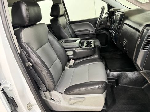 Used 2018 Chevrolet Silverado 1500 W/T RWD image 30