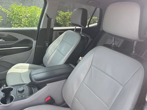 Used 2021 GMC Terrain SLT FWD image 13