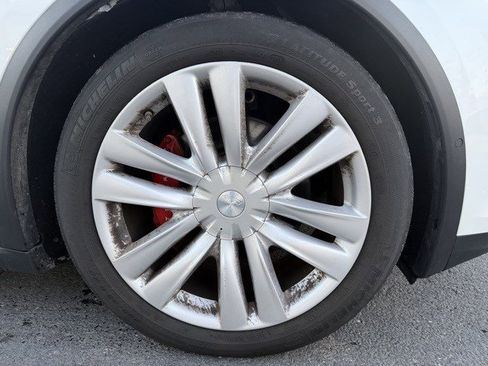 Used 2016 Tesla Model X P90D image 22