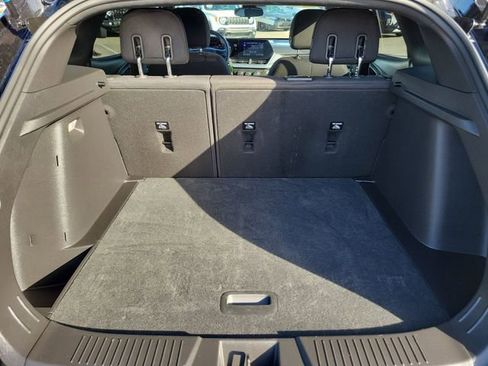 Certified 2025 Chevrolet Trax RS w/ Driver Confidence Package image 8