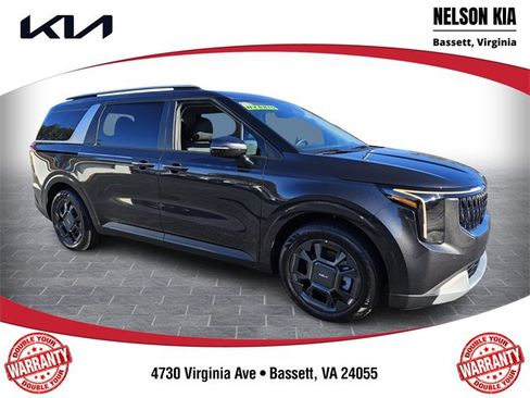 New 2026 Kia Carnival EX image 1