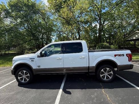 Used 2016 Ford F150 King Ranch w/ Equipment Group 601A Luxury AWD/4WD image 8