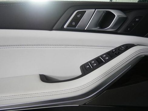 New 2026 BMW X5 xDrive40i AWD/4WD image 8