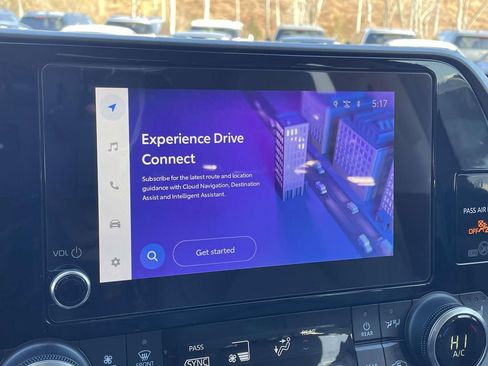 Used 2023 Toyota Highlander XLE image 16