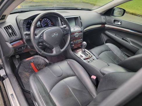 Used 2013 INFINITI G37 x w/ Premium Pkg image 11
