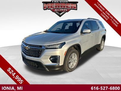 Used 2022 Chevrolet Traverse LT