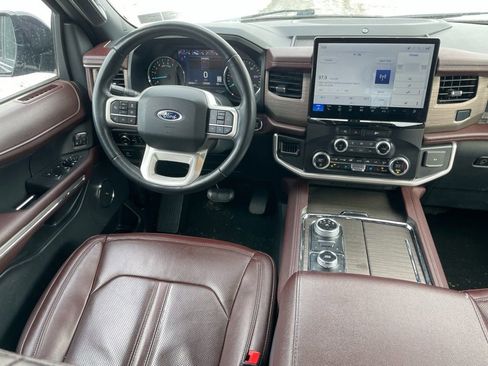 Used 2024 Ford Expedition Max Limited image 8