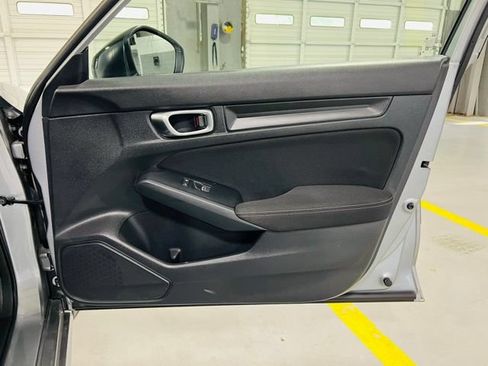 Used 2023 Honda Civic Sport image 33