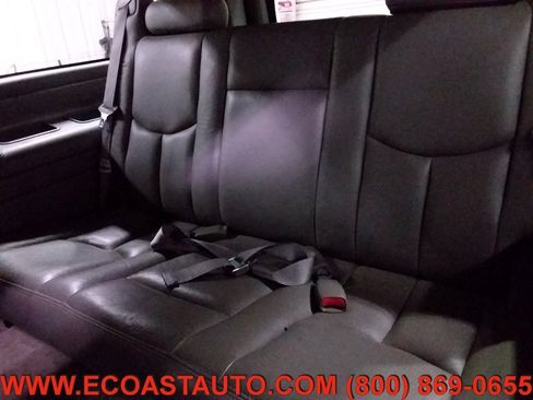 Used 2003 Cadillac Escalade ESV AWD w/ Marketing Vehicle Package image 14
