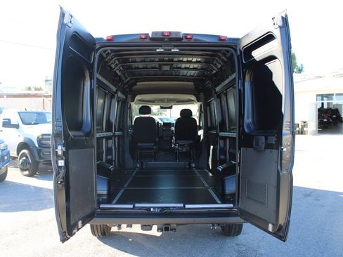Used 2025 RAM ProMaster 2500 w/ Cold Weather Group image 27