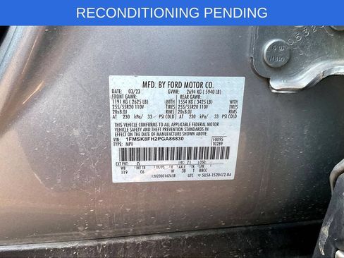 Used 2023 Ford Explorer Limited AWD/4WD image 4