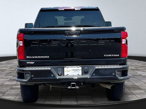 Used 2024 Chevrolet Silverado 2500 Custom w/ Custom Value Package AWD/4WD image 4
