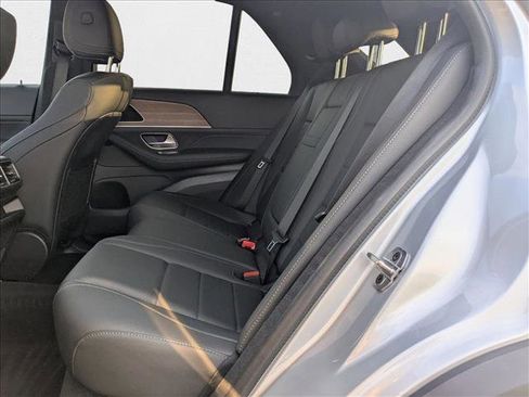 Certified 2025 Mercedes-Benz GLE 450 4MATIC image 16