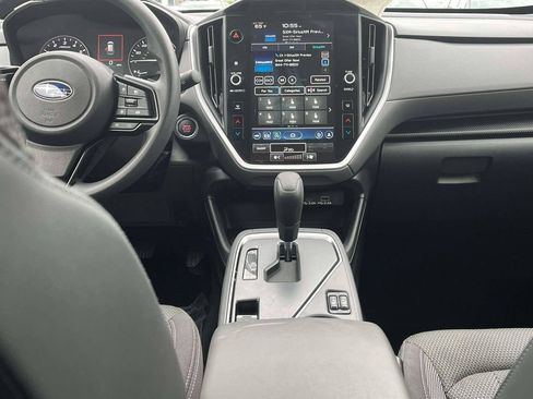 Used 2024 Subaru Crosstrek 2.0i Premium AWD/4WD image 3