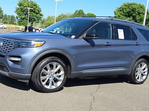 Used 2021 Ford Explorer Platinum w/ Equipment Group 601A AWD/4WD image 4