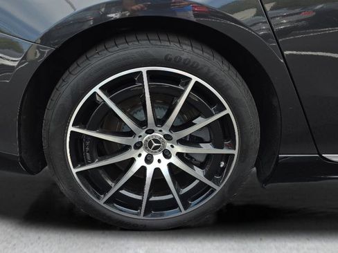 Used 2024 Mercedes-Benz EQS 580 580 image 14