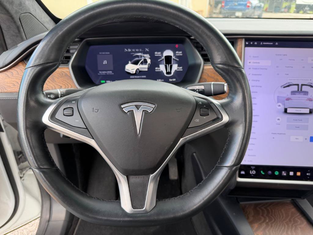 Used 2020 Tesla Model X Long Range AWD/4WD image 22