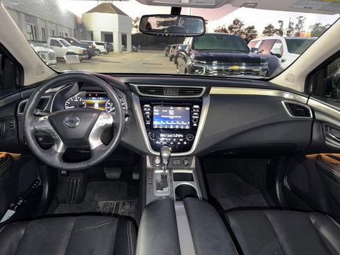 Used 2018 Nissan Murano Platinum image 14