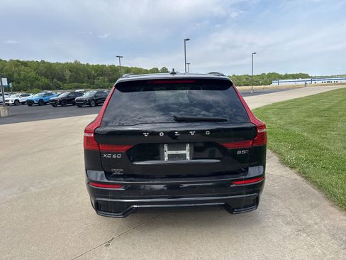 Used 2024 Volvo XC60 B5 Plus AWD/4WD image 6