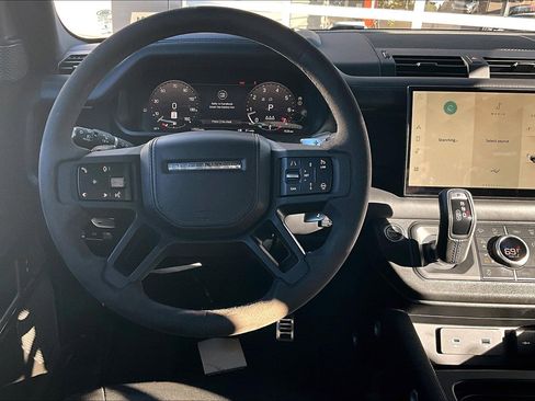Used 2023 Land Rover Defender 110 Carpathian Edition image 5