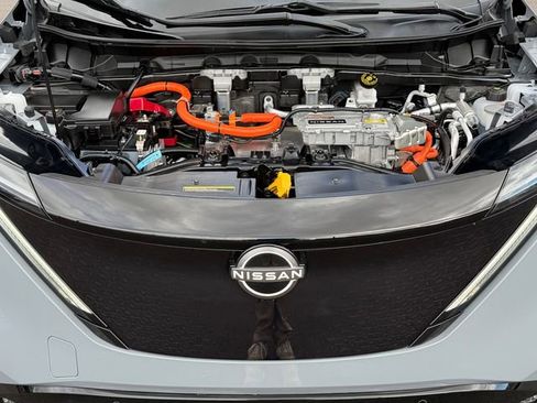 Certified 2024 Nissan Ariya AWD image 28