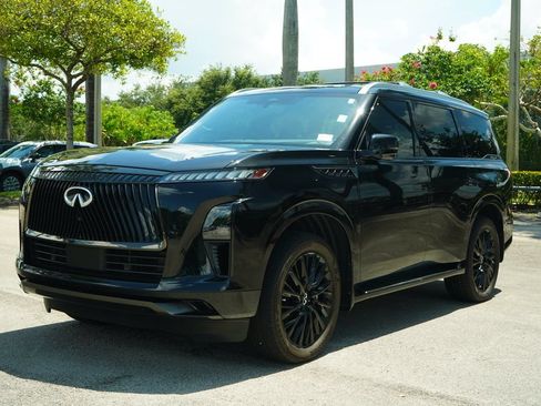 Used 2025 INFINITI QX80 Autograph w/ Autograph Exterior Package AWD/4WD image 3